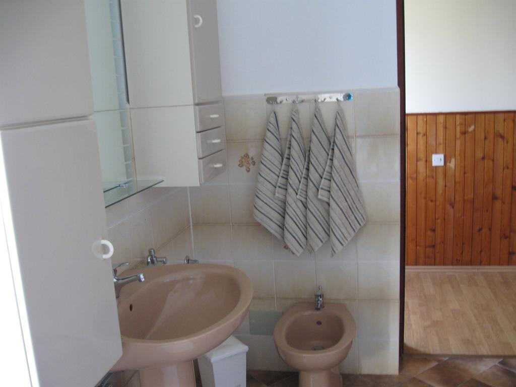 Ane Apartment Loborika Екстер'єр фото