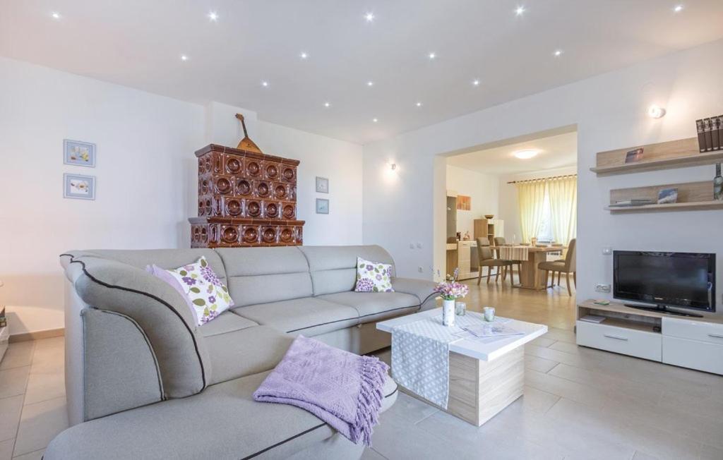 Ane Apartment Loborika Екстер'єр фото