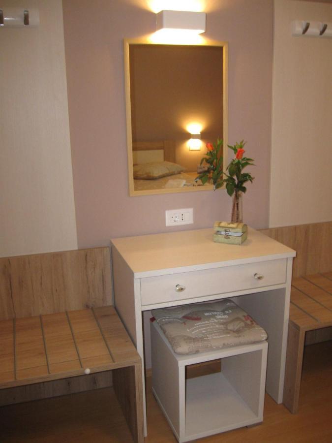 Ane Apartment Loborika Екстер'єр фото